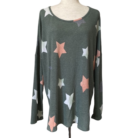 Now N Forever Tops - ⭐️ SOLD ⭐️ NOW N FOREVER BOUTIQUE Loungwear Tunic Star Print Twist Back Size 1X